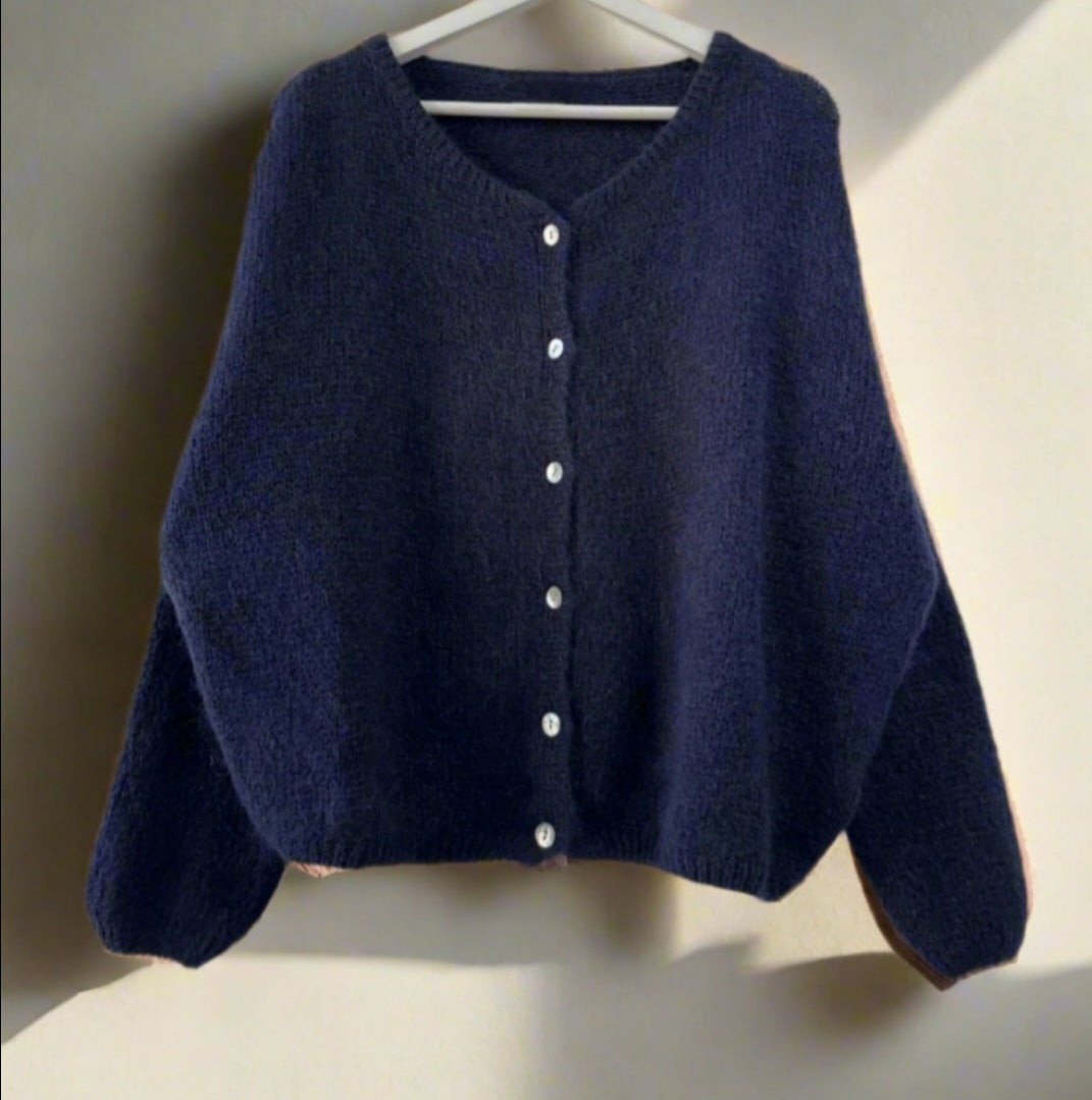 Gilet cardigan bleu marine réversible mohair col rond 6 boutons nacrés