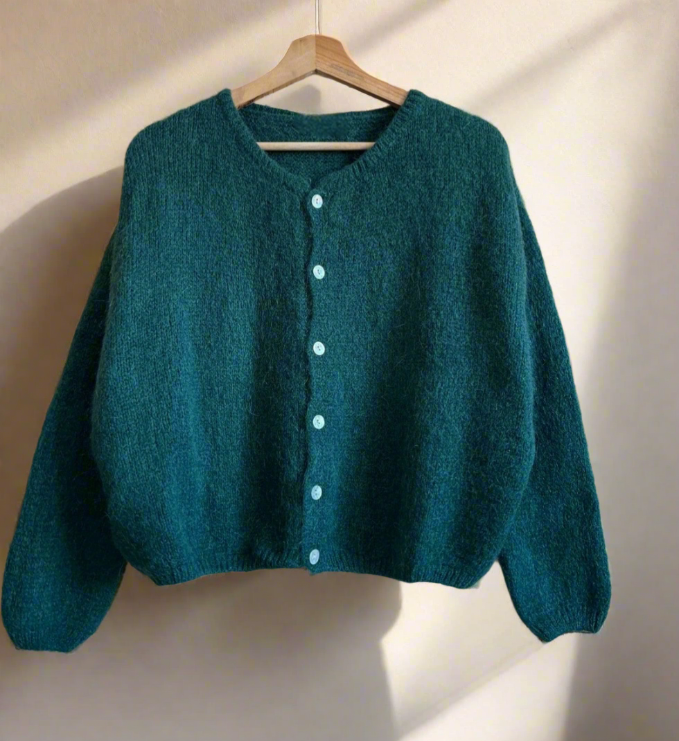 Gilet cardigan vert sapin bouteille réversible mohair col rond 6 boutons nacrés