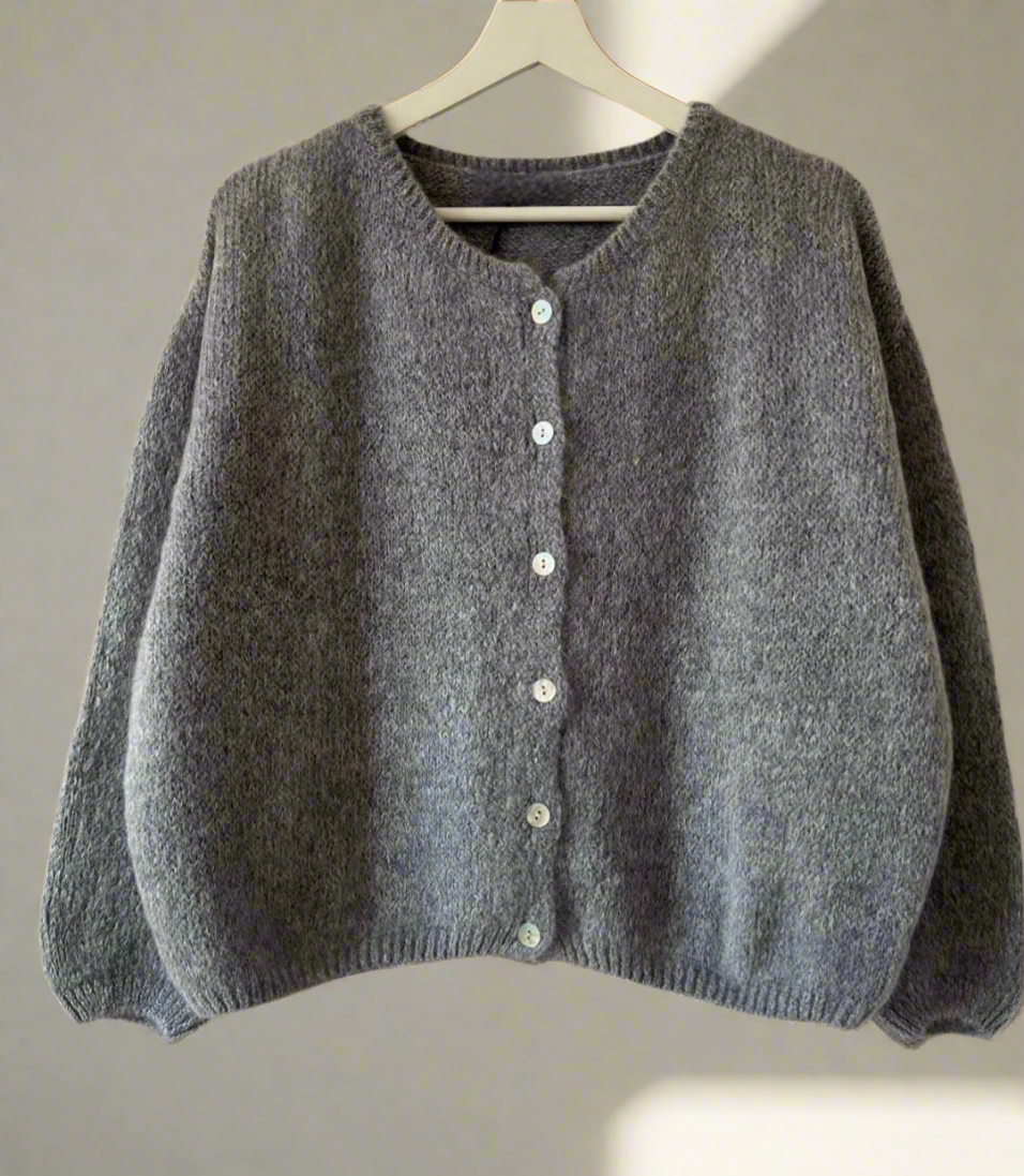 Gilet cardigan gris réversible mohair col rond 6 boutons nacrés