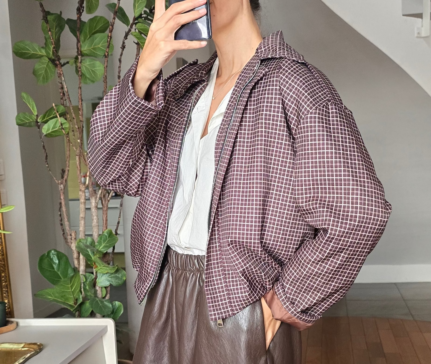 Veste zippée coupe-vent femme imprimé géométrique quadrillé chocolat et blanc Gabriel Firstcollection.fr 