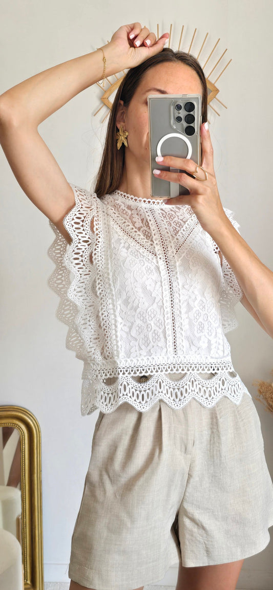 Haut blanc dentelle Kai.