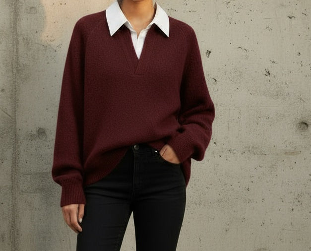 Pull Dan col chemise blanche.