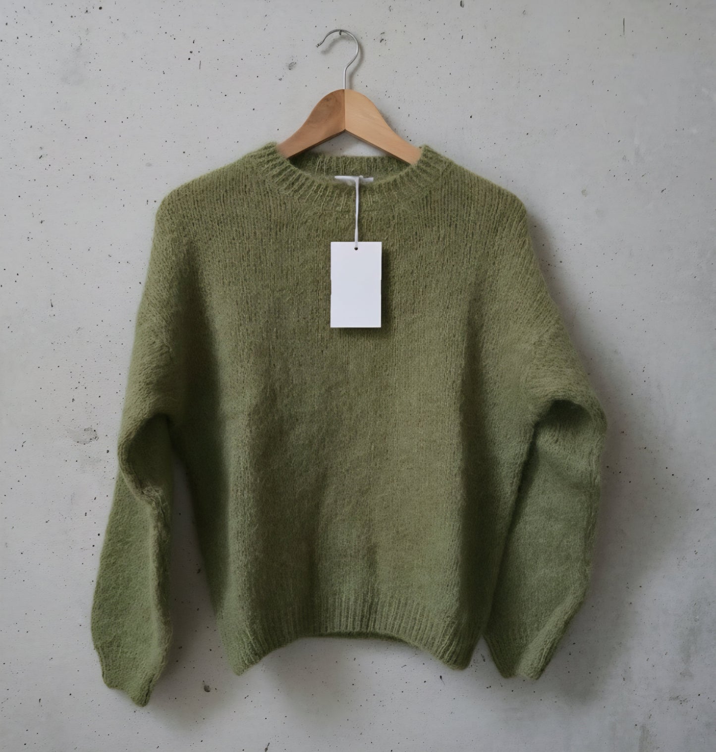 Pull fluffy kaki clair olive col rond intemporel chic Firstcollection