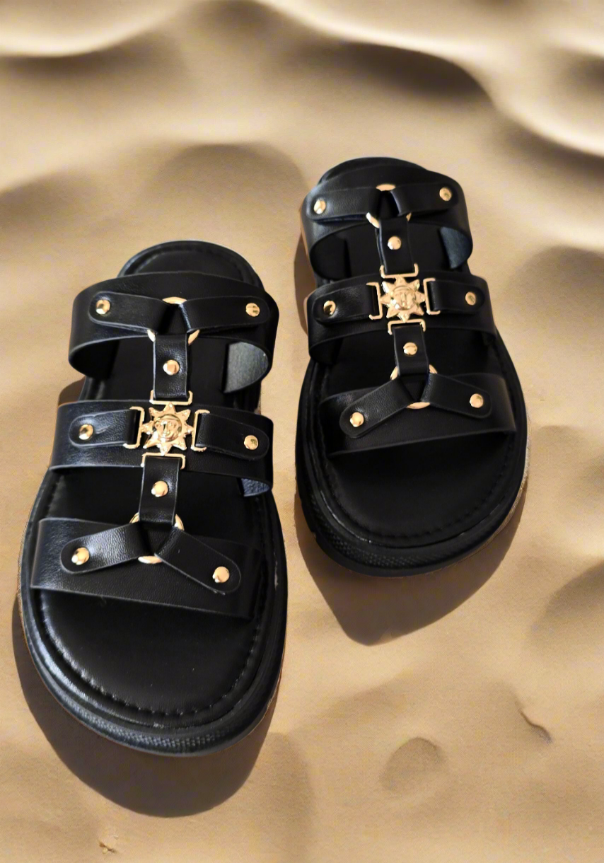 Sandales noires soleil doré tendance firstcollection