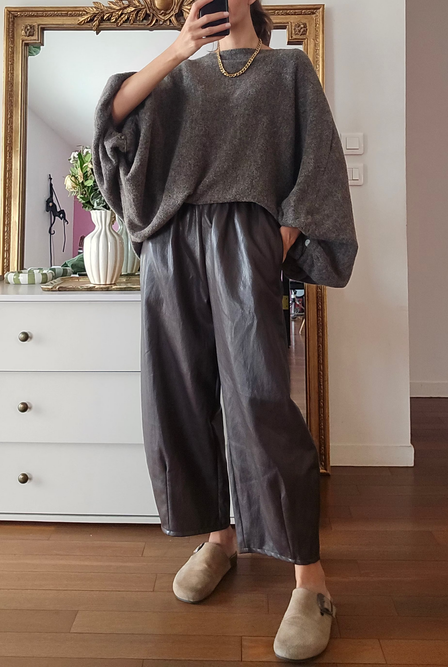 Pantalon large Lior 7/8e femme en simili cuir marron chocolat avec taille élastiquée firstcollection 