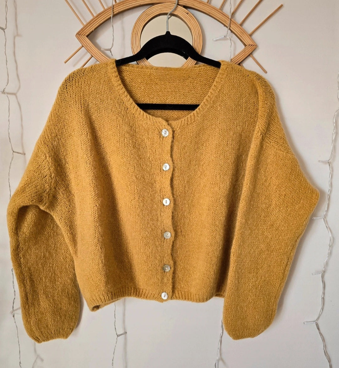 Gilet cardigan moutarde réversible mohair col rond 6 boutons nacrés