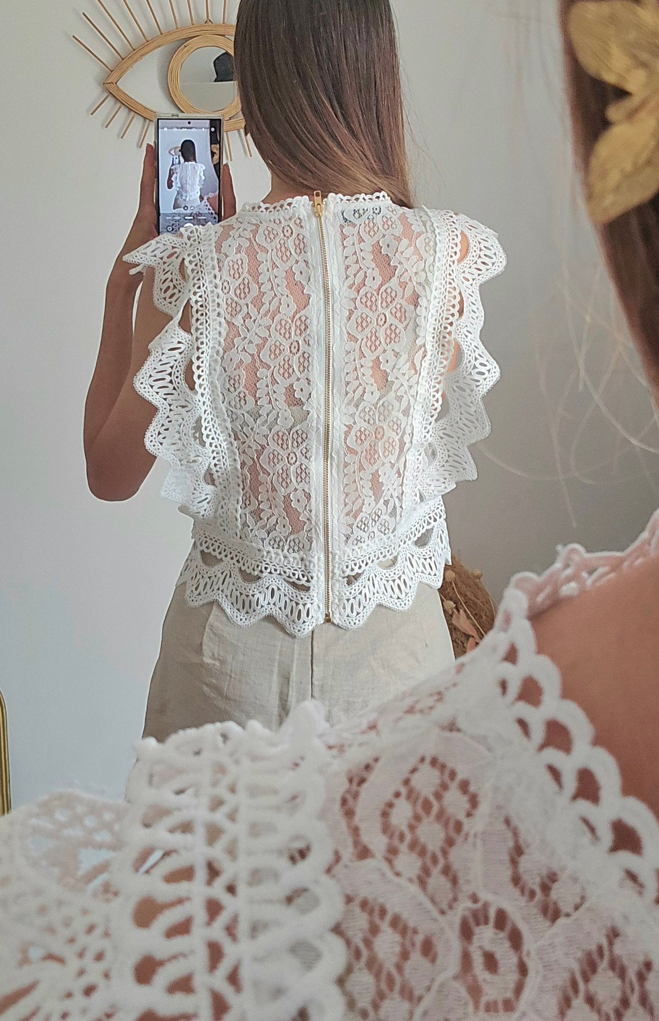 Haut blanc dentelle Kai.
